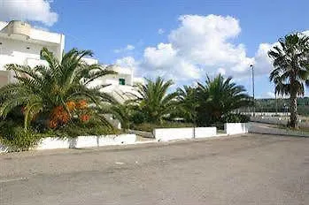 Le Maldive מלון דירות *